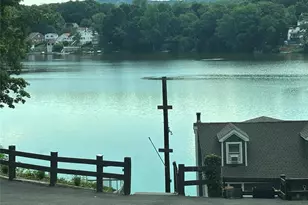 214 Walnut Rd, Lake Peekskill, NY 10537 - Photo 7