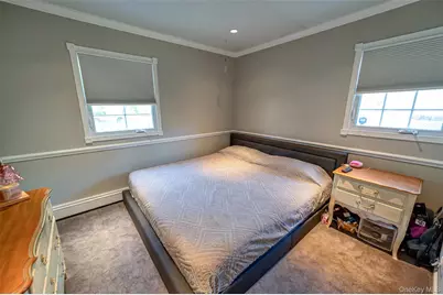 20 Bayside Avenue, Medford, NY 11763 - Photo 13