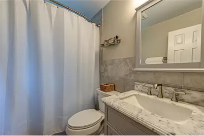 20 Bayside Avenue, Medford, NY 11763 - Photo 15