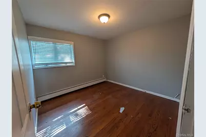 2683 S Saint Marks Avenue, Bellmore, NY 11710 - Photo 19