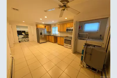 2683 S Saint Marks Avenue, Bellmore, NY 11710 - Photo 7