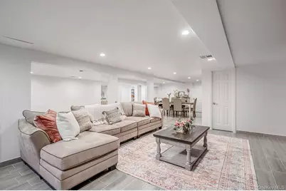61 Lauren Avenue, Dix Hills, NY 11746 - Photo 31