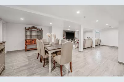 61 Lauren Avenue, Dix Hills, NY 11746 - Photo 29