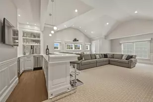 192 Burtis Ln, Muttontown, NY 11791 - Photo 19