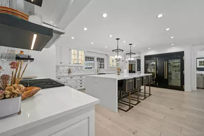 192 Burtis Lane, Muttontown, NY 11791 - Photo 3