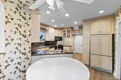 8507 Avon Street, Jamaica, NY 11432 - Photo 11