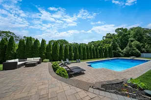 320 Peconic Ave, Medford, NY 11763 - Photo 33