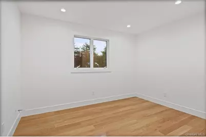 6 Clearmeadow Court, Woodbury, NY 11797 - Photo 17