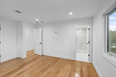6 Clearmeadow Court, Woodbury, NY 11797 - Photo 33
