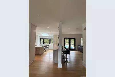 43 Marian Lane, Jericho, NY 11753 - Photo 3
