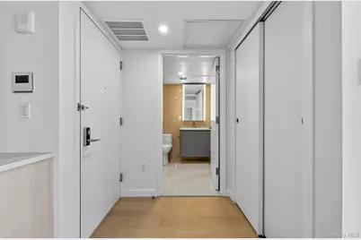 3371 Prince Street #7K, Flushing, NY 11354 - Photo 3