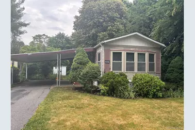 101 West Lane #42B Witt Lane, Riverhead, NY 11901 - Photo 1