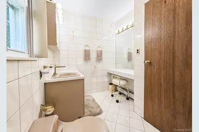 35 Avenue D, Holbrook, NY 11741 - Photo 15