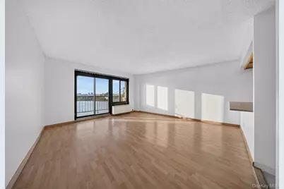 25-40 Shore Boulevard #15Q, Astoria, NY 11102 - Photo 5