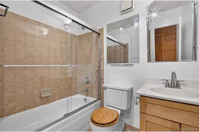 25-40 Shore Boulevard #15Q, Astoria, NY 11102 - Photo 13
