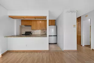 25-40 Shore Blvd, Astoria, NY 11102 - Photo 9