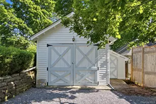68 Fairview St, Huntington, NY 11743 - Photo 23