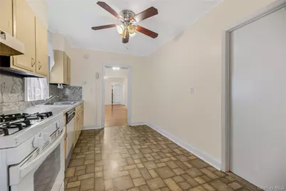 2889 Zulette Avenue, Bronx, NY 10461 - Photo 15