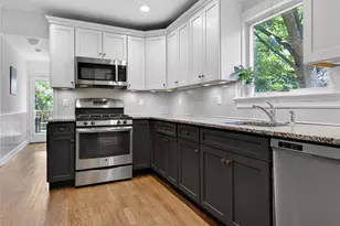 96 School St, Oyster Bay, NY 11771 - Photo 15
