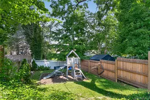 96 School St, Oyster Bay, NY 11771 - Photo 41