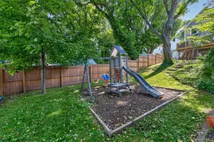 96 School St, Oyster Bay, NY 11771 - Photo 43