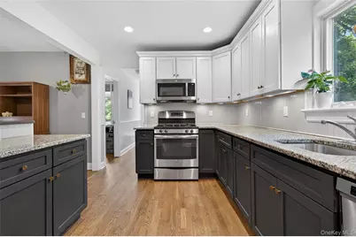 96 School Street, Oyster Bay, NY 11771 - Photo 13