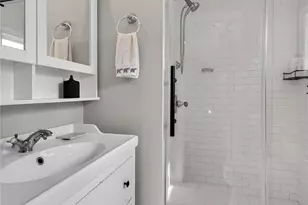 96 School St, Oyster Bay, NY 11771 - Photo 29