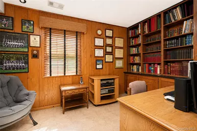 47 Stanley Circle, New York, NY 10308 - Photo 25