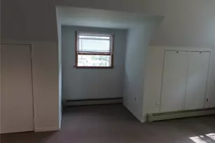 120 Cerny Pl, West Islip, NY 11795 - Photo 9