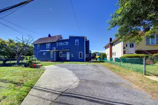1250 Woodfield Rd, Rockville Centre, NY 11570 - Photo 17