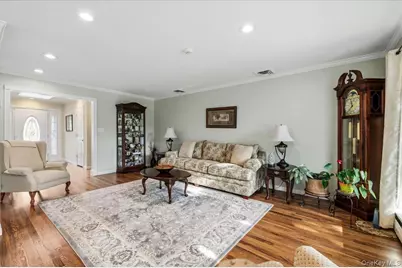 39 Merrivale Drive, Smithtown, NY 11787 - Photo 5