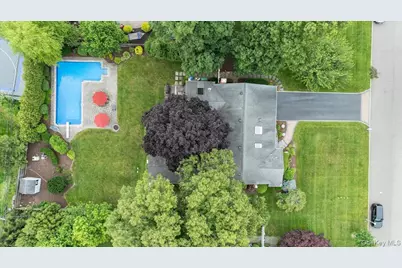 39 Merrivale Drive, Smithtown, NY 11787 - Photo 47