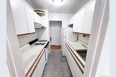 38-25 Parsons Boulevard #5A, Flushing, NY 11354 - Photo 13