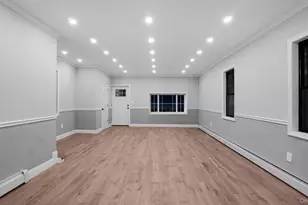 128 E 238th St, Bronx, NY 10470 - Photo 11