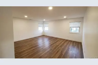 9 Dexter Street, Selden, NY 11784 - Photo 11