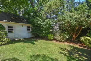 121 Hillcrest Ave, Manhasset, NY 11030 - Photo 33