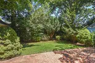 121 Hillcrest Ave, Manhasset, NY 11030 - Photo 35