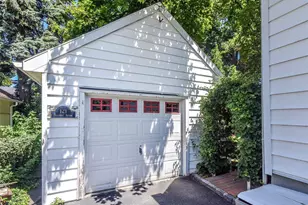 121 Hillcrest Ave, Manhasset, NY 11030 - Photo 31