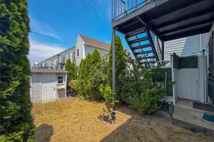 61-06 Beach Front Rd, Arverne, NY 11692 - Photo 17