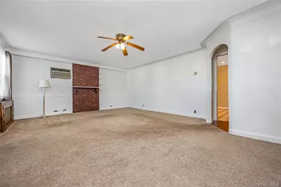 38 Buchanan Avenue, Amityville, NY 11701 - Photo 11