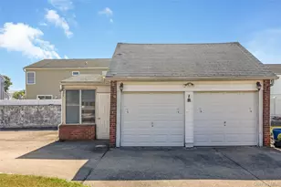 38 Buchanan Ave, Amityville, NY 11701 - Photo 3
