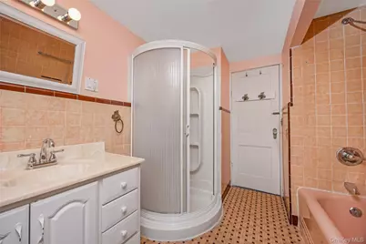 38 Buchanan Avenue, Amityville, NY 11701 - Photo 9