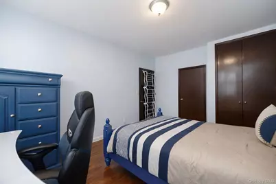 34 Simonson Place, New York, NY 10302 - Photo 19