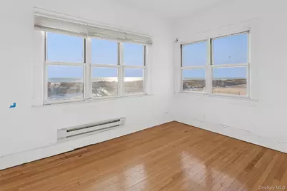23 Troy Avenue #2nd FL, Long Beach, NY 11561 - Photo 3