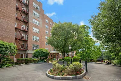 280 Collins Avenue #6D, Fleetwood, NY 10552 - Photo 3