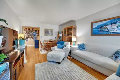 280 Collins Avenue #6D, Fleetwood, NY 10552 - Photo 7