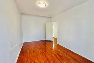 2879 Harrington Ave, Bronx, NY 10461 - Photo 11