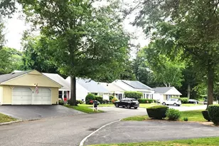 9 Freedom Ln, Coram, NY 11727 - Photo 3