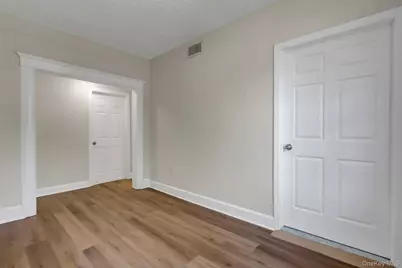 5 Columbia Street, Farmingdale, NY 11735 - Photo 11