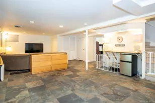 26 Powderhorn Rd, Ardsley, NY 10502 - Photo 19